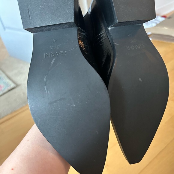 BLACK CHUNKY BUCKLE CHELSEA BOOTS size 40 - Picture 3 of 3